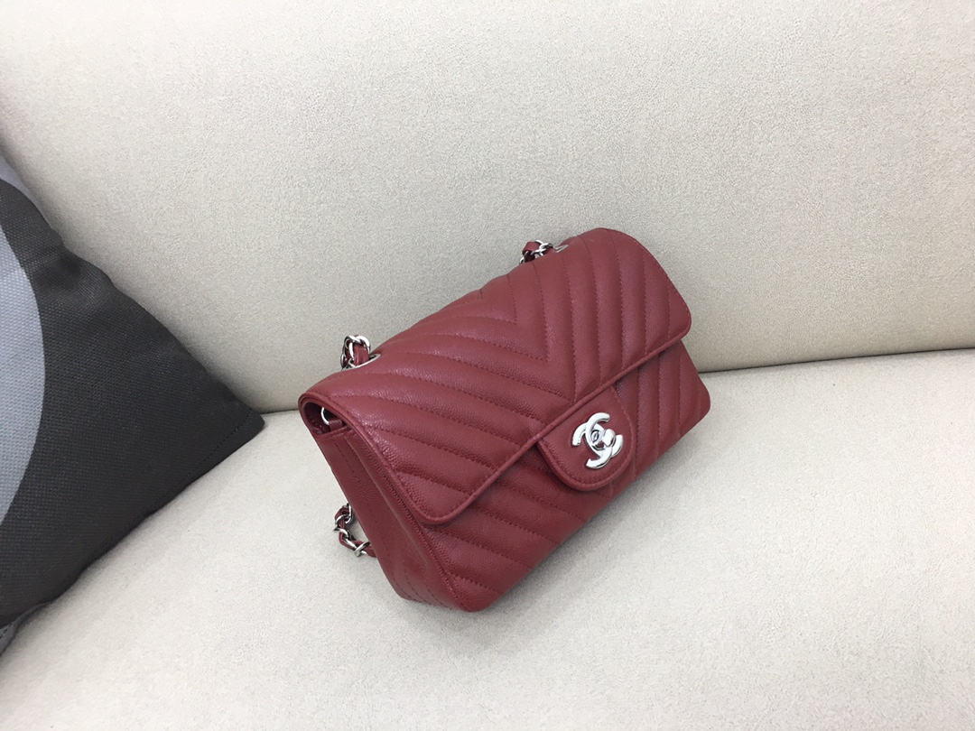 Small Classic Flap Caviar Bag A01116 Purplish Red/Silver